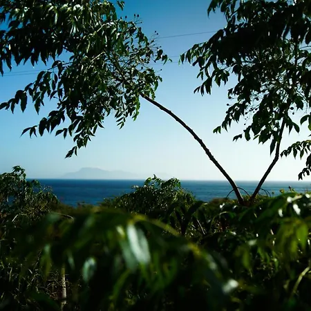 Kathys Island Retreat Apartmanhotel Ádia