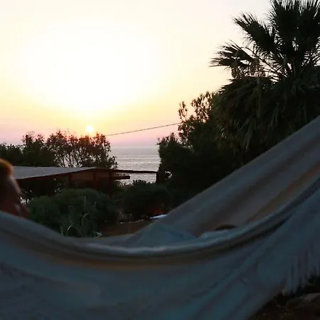 Kathys Island Retreat Apartmanhotel 4*