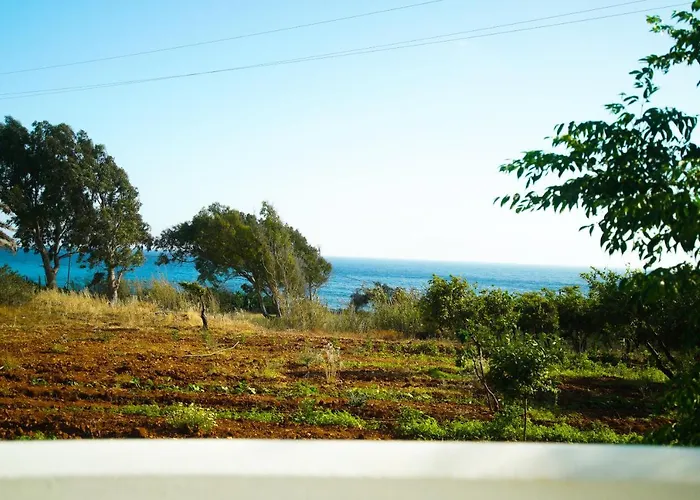 Kathys Island Retreat 4* Adia