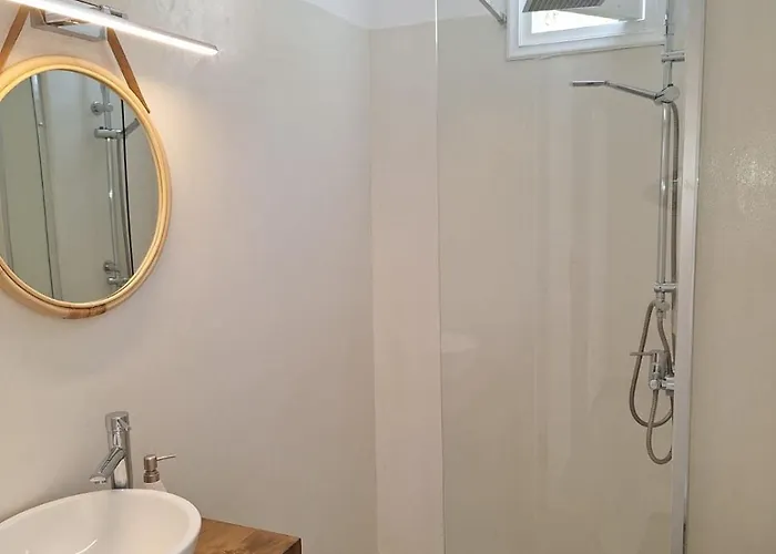 Lägenhetshotell Kathys Island Retreat Adia