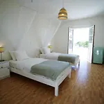 Kathys Island Retreat Aparthotel Adia