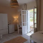 Kathys Island Retreat Aparthotel Adia