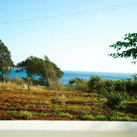 Kathys Island Retreat 4* Adia