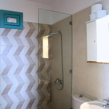 Kathys Island Retreat 4* Adia